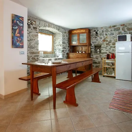 Il Como' Della Civetta - Taverna “la Fenice” Appartement