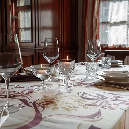 Taverna La Fenice - Il Della Civetta - Bernina Express Appartement *