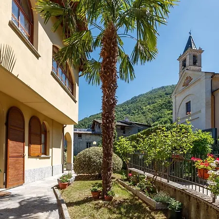 Apartment Il Como' Della Civetta - Taverna La Fenice - Bernina Express