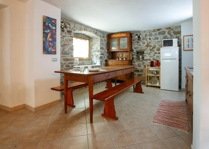 Il Como' Della Civetta - Taverna “la Fenice” Apartamento
