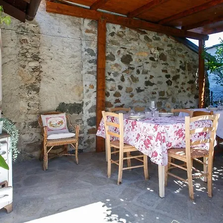 Appartamento Il Como' Della Civetta - Taverna “la Fenice” *