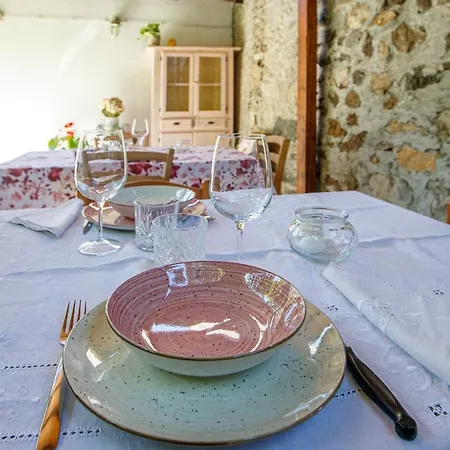Appartamento Il Como' Della Civetta - Taverna “la Fenice”