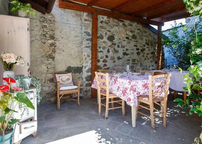 아파트 Il Como' Della Civetta - Taverna “la Fenice” *